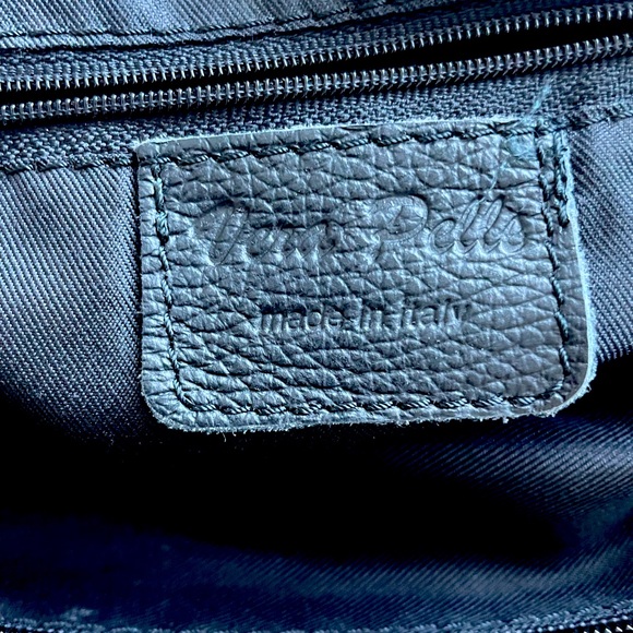 Navy blue shoulder bag with silver hardware. - Picture 7 of 8